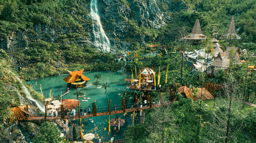 余村瀑布咖啡店（沈级 摄）