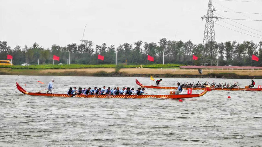 龙舟城市公开赛（如东站）比赛现场（王洪 摄）