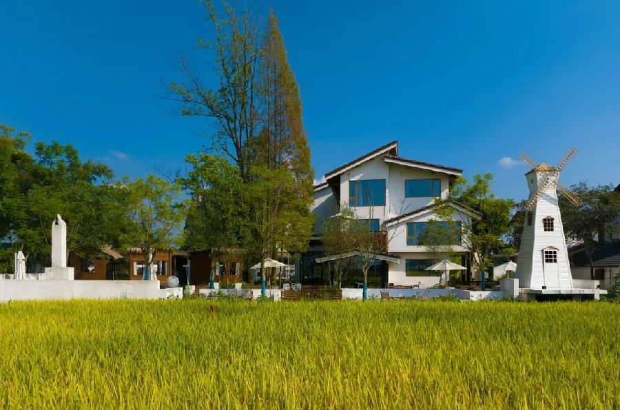 川西民居错落有致（吴敏 摄）