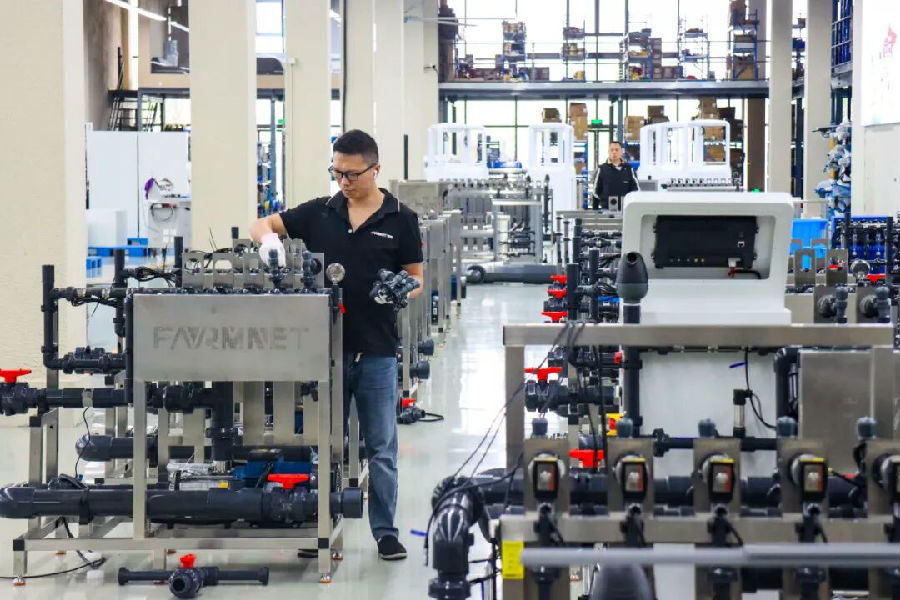 新厂区正满负荷运转（刘小莉  摄）