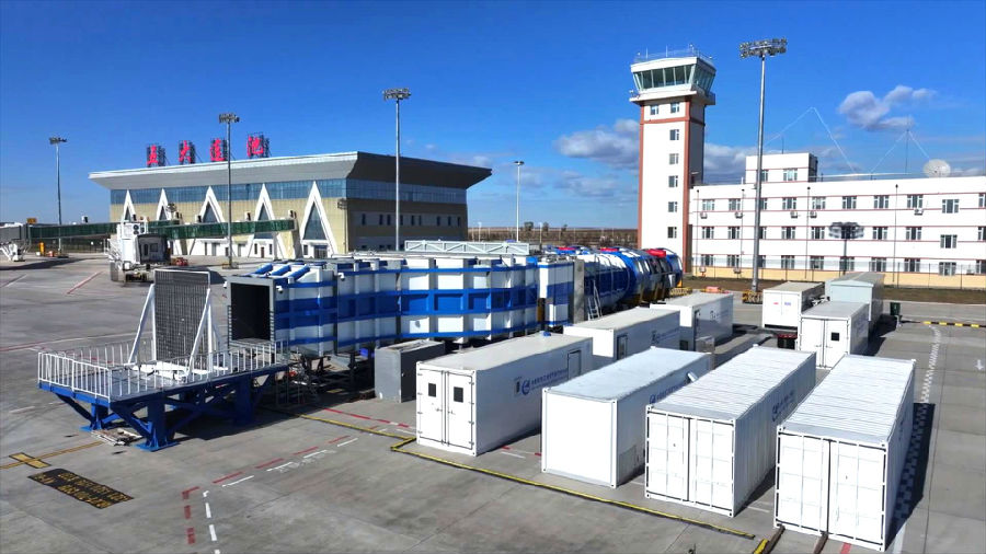 国内最大移动式外场结冰风洞开启最大风速测试现场（黄玲 摄）