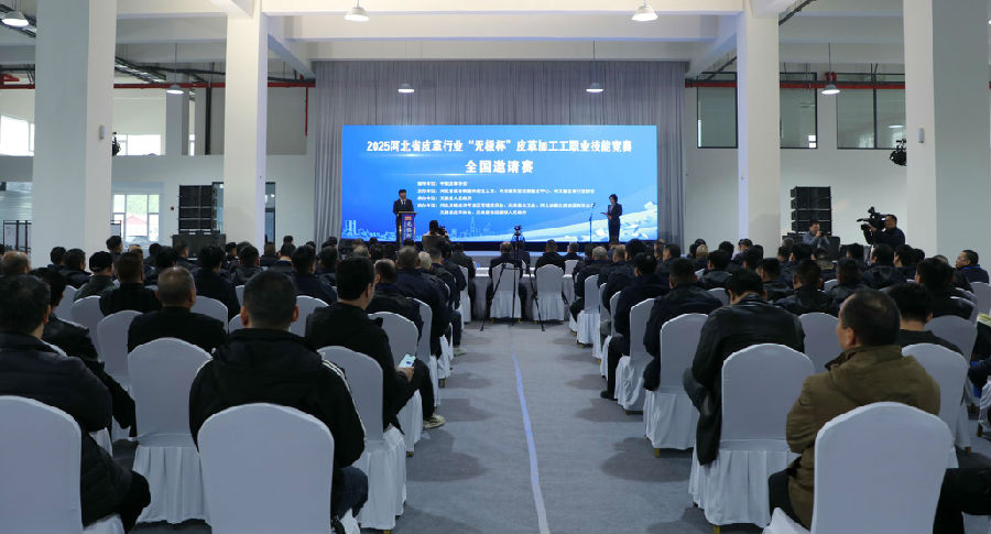 邀请赛开幕现场(刘伟 摄) 邀请赛开幕现场(刘伟 摄)