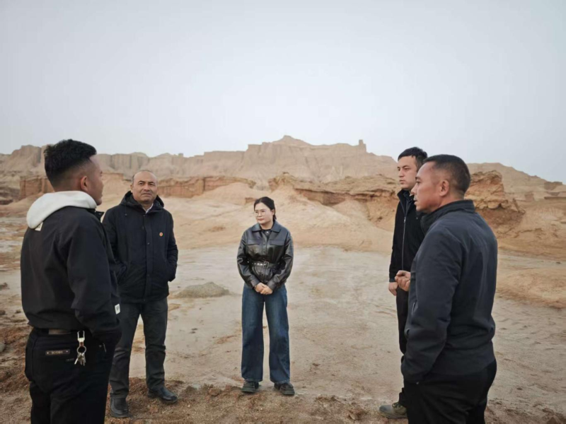 调研现场（阿依古再丽·艾合坦木 摄）