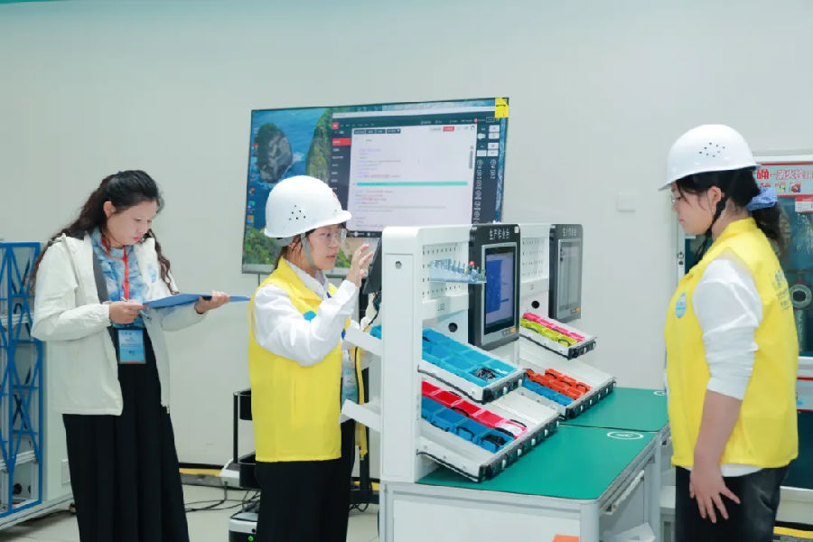 比赛现场（曾庆华 摄）