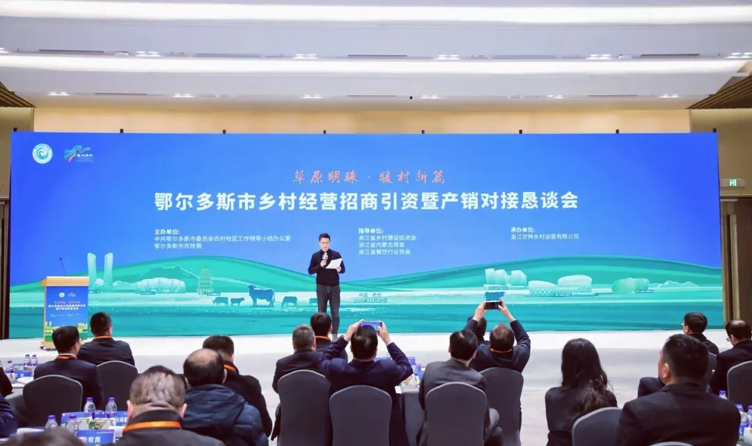 活动现场(应郦 摄)