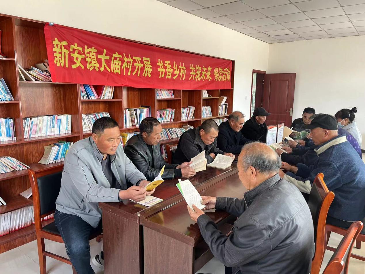 新安镇大庙村“茉莉书香”读书分享会(相生年 摄)