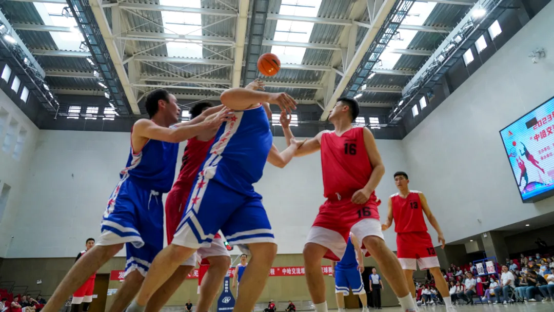 “中哈交流增友谊”篮球赛(李开河 摄)