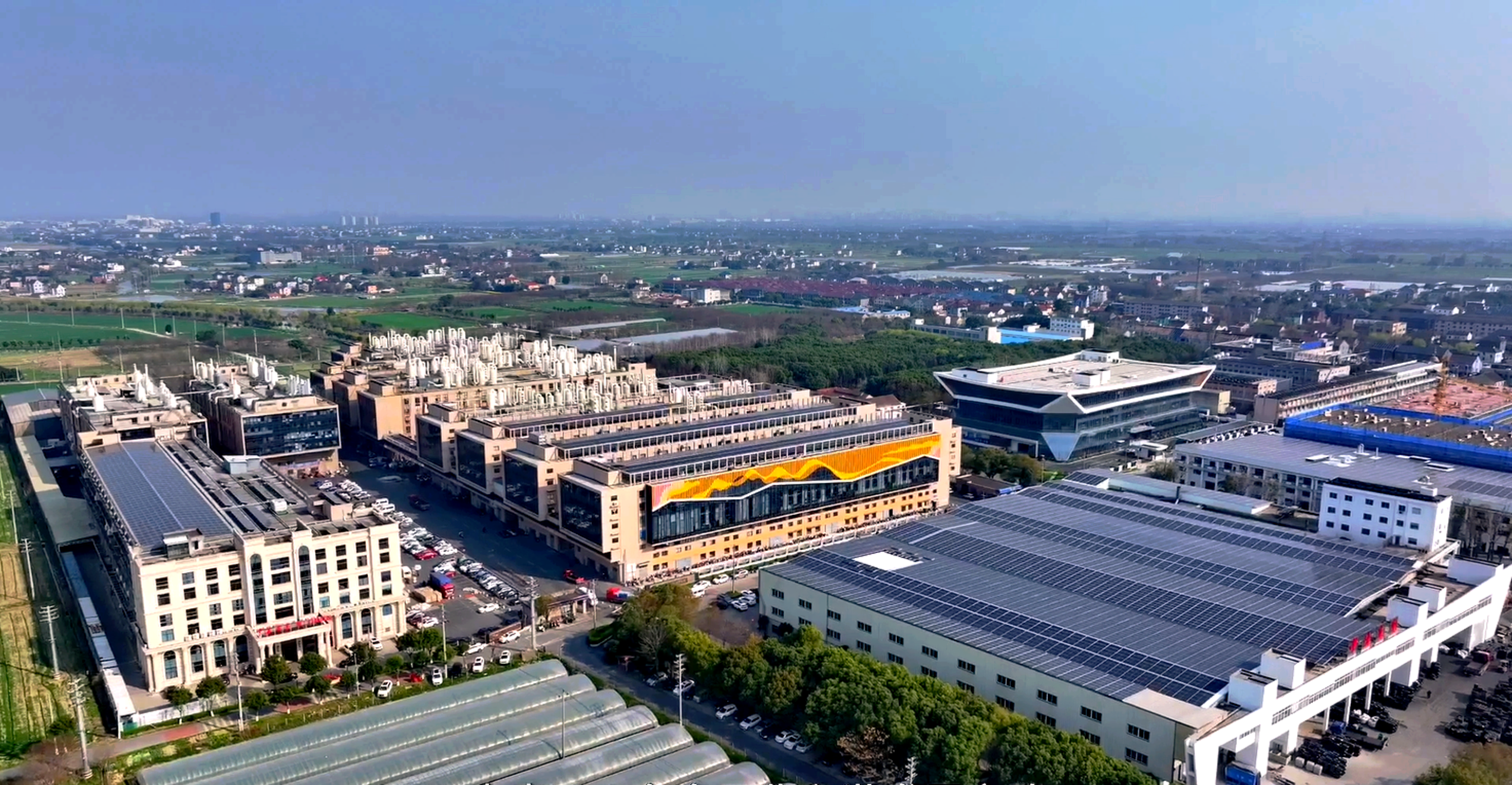 浙江中法集团有限公司产业园区一览(邵建平 摄)