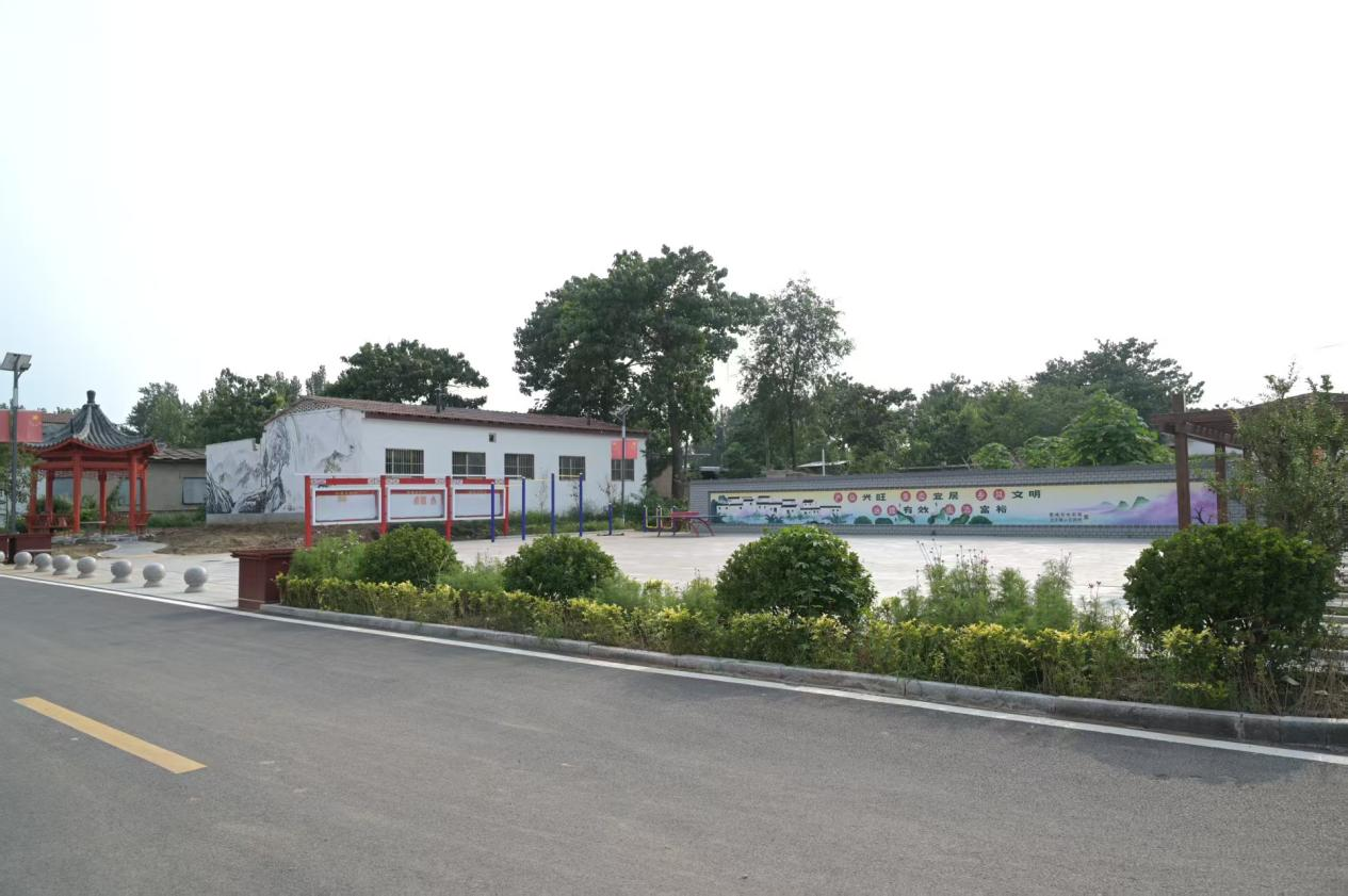 “治理”靓家园(王浏阳 摄)