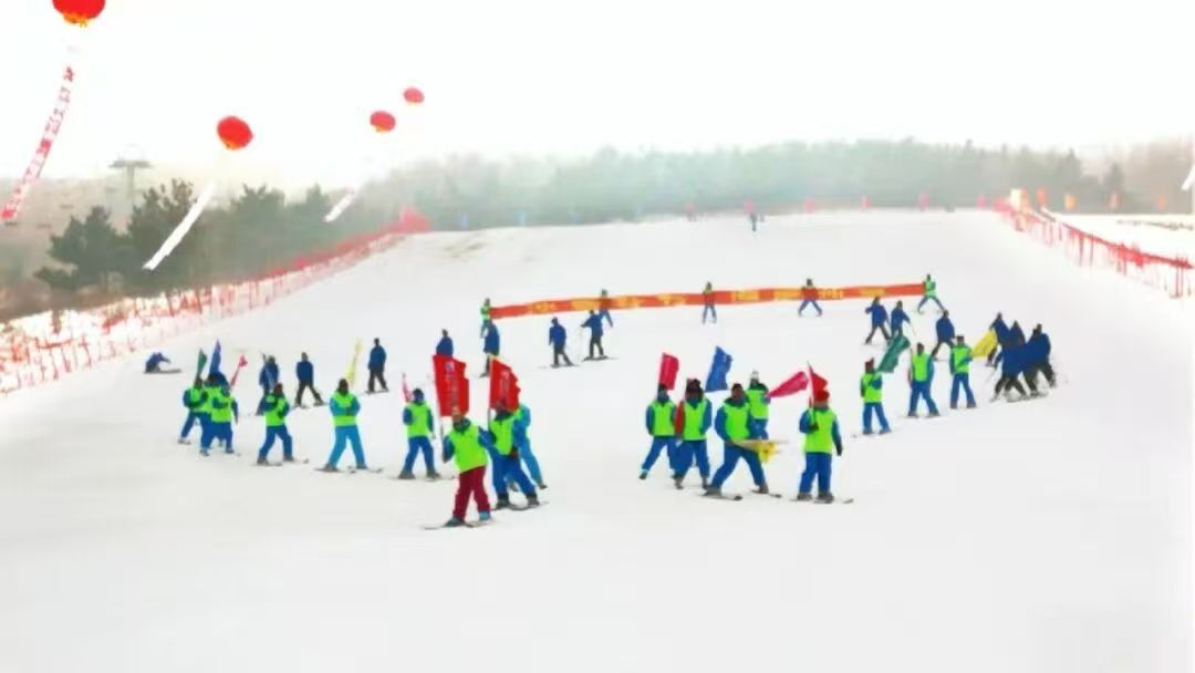 冰雪体验(邓钦予 摄)