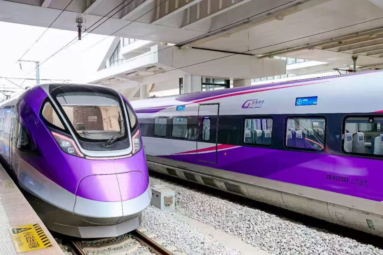 “新城快线”始发站武汉东站(李晶晶 摄)