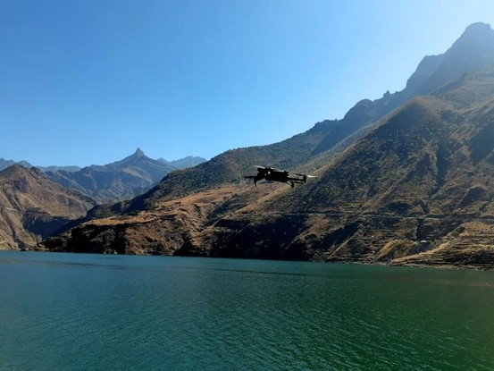 巡河现场(刘晓东 摄)