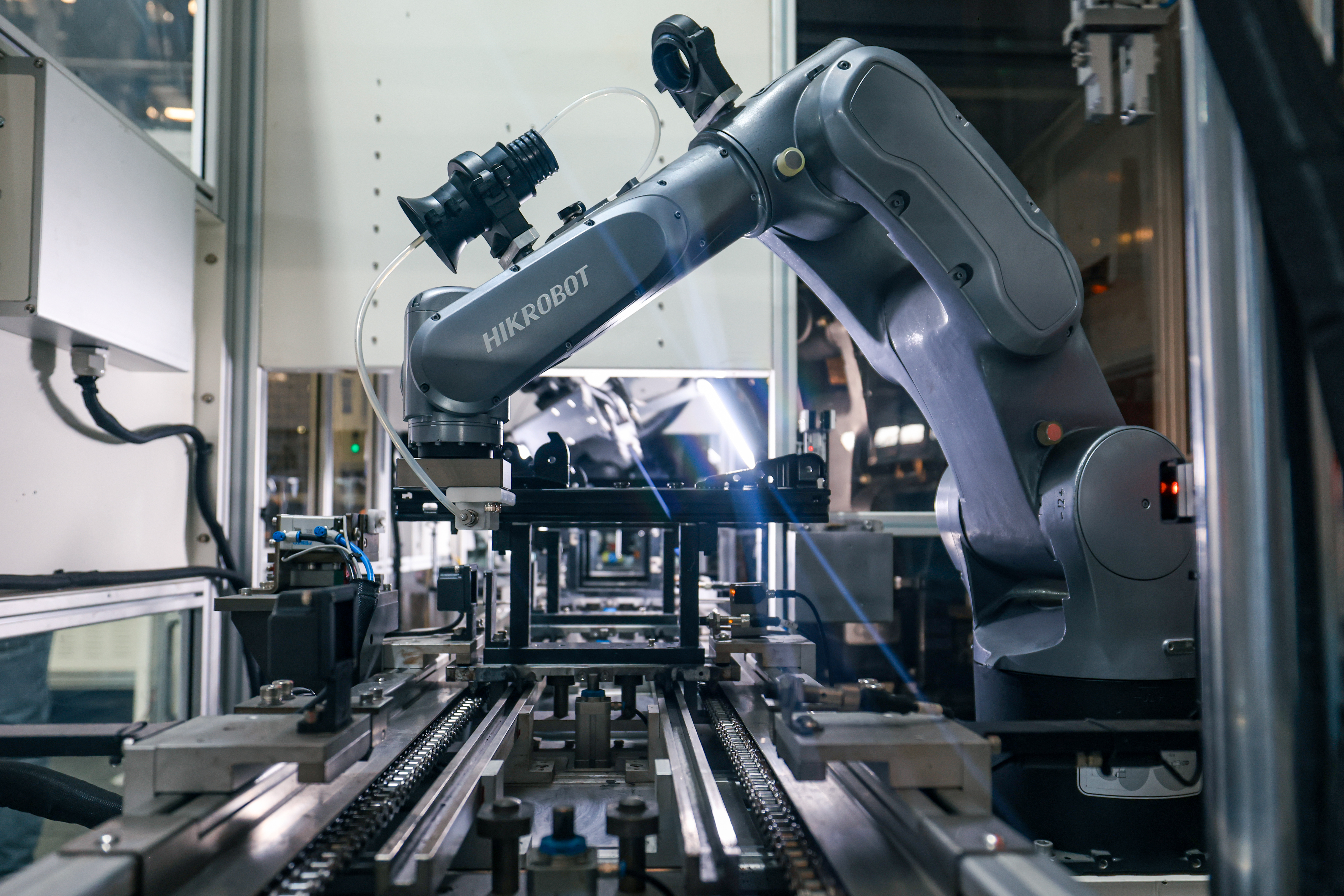 生产车间(倪玲 摄)