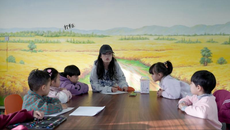 寒假少儿兴趣班正式开课(艾克拜尔 摄)