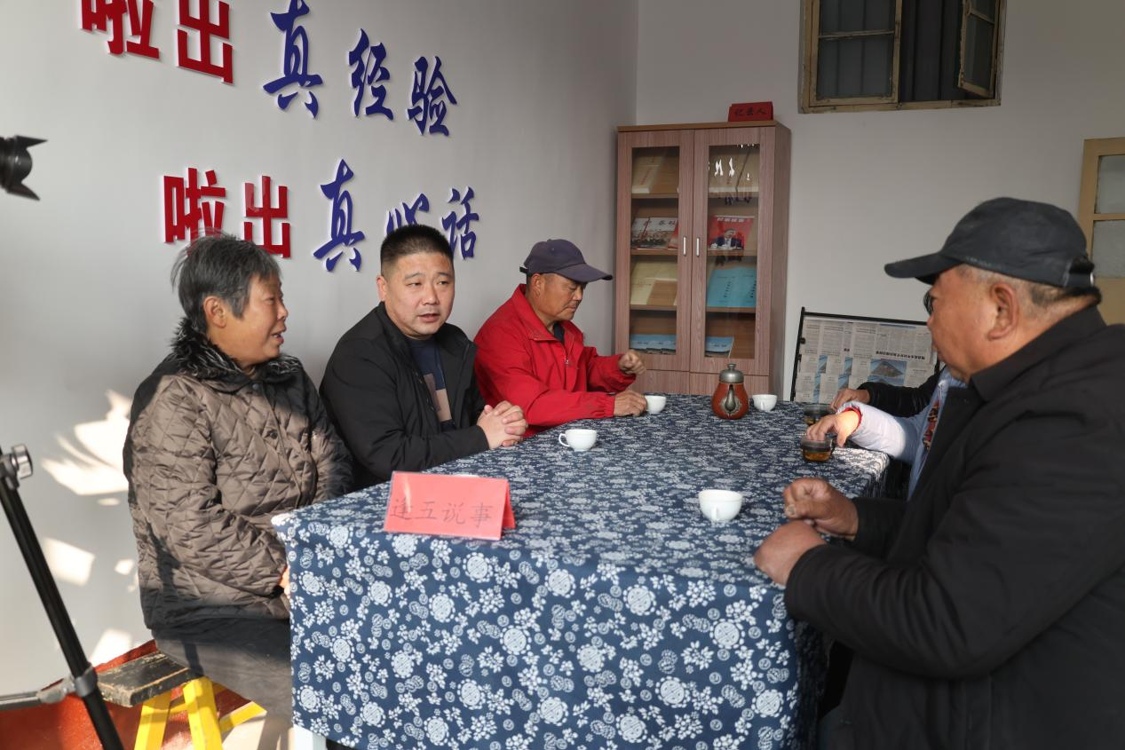 “一壶茶”泡开千家事(张静 摄)