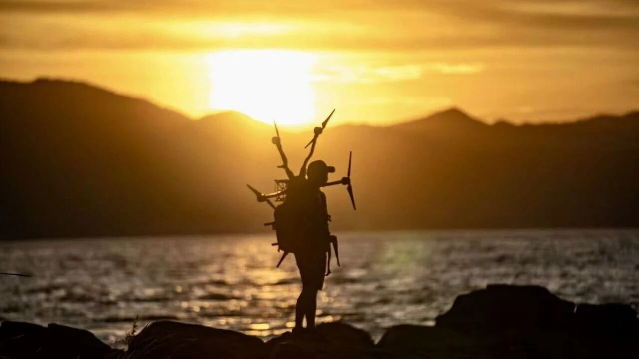 工作中的高启忠(张杨智杰 摄)