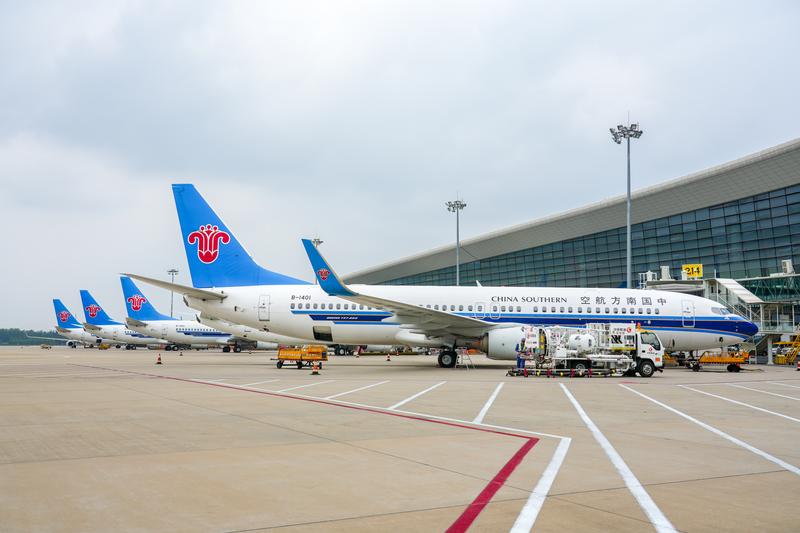 南航机队(王进冲 摄)