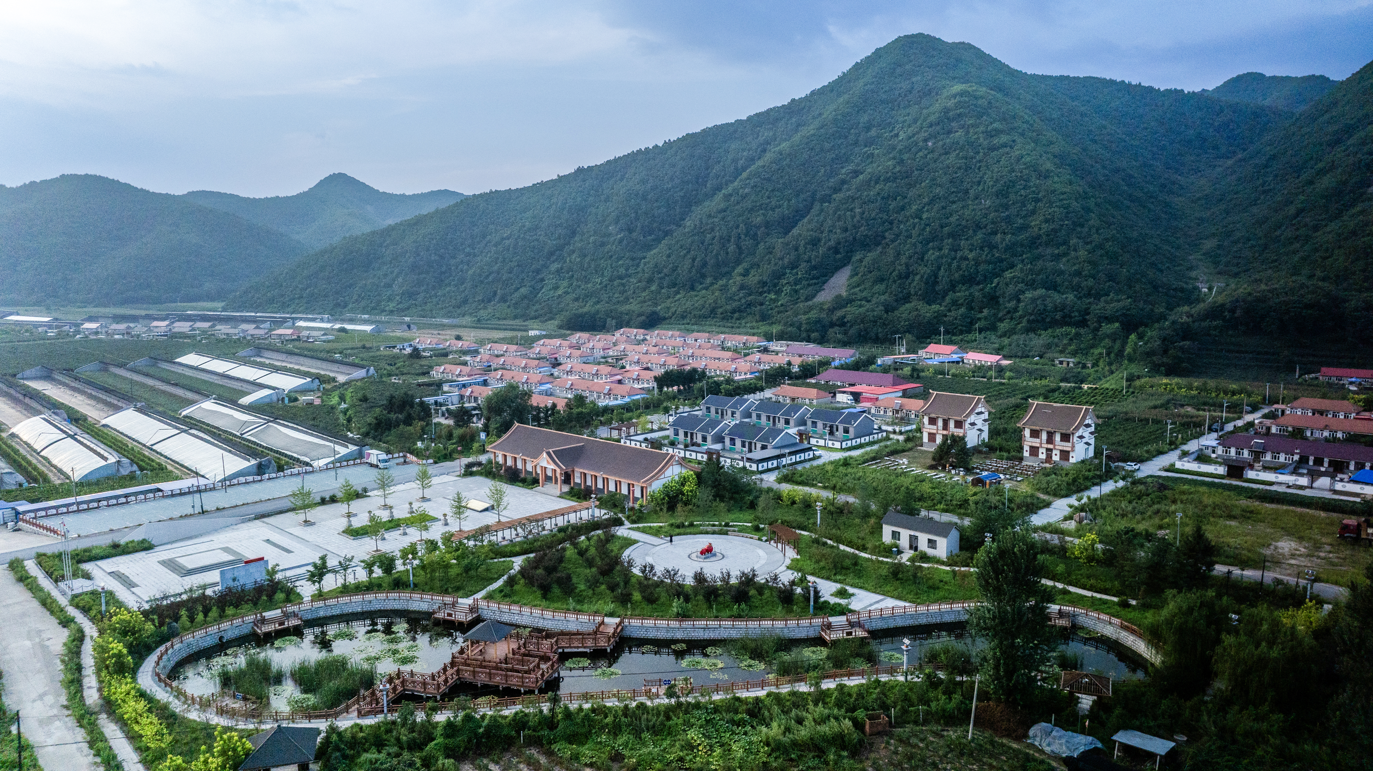 桂云花满族乡(贾滨榕 摄)