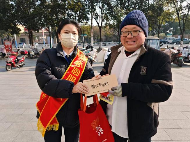 活动现场 (王若冰 摄)