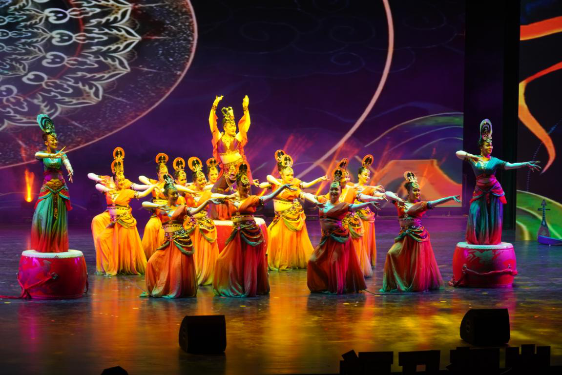 精彩的节目表演 (王建强 摄)