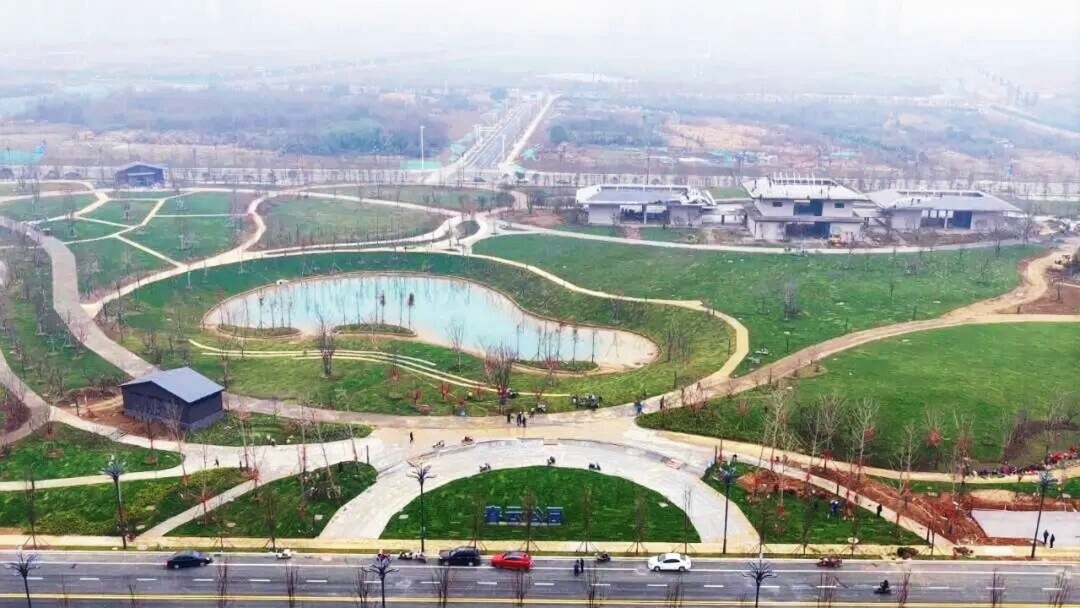 孝感东城新区文化新地标——春云公园(吴垠 摄)