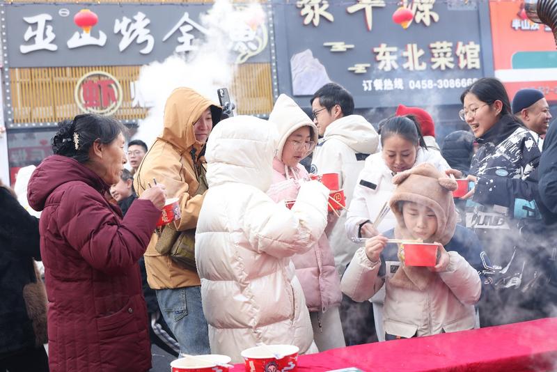 品鉴区现场(李佳星 摄)