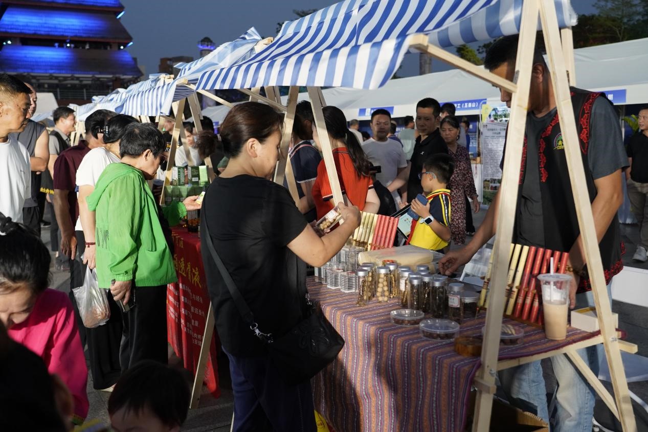 农产品展区(何美娴 摄)