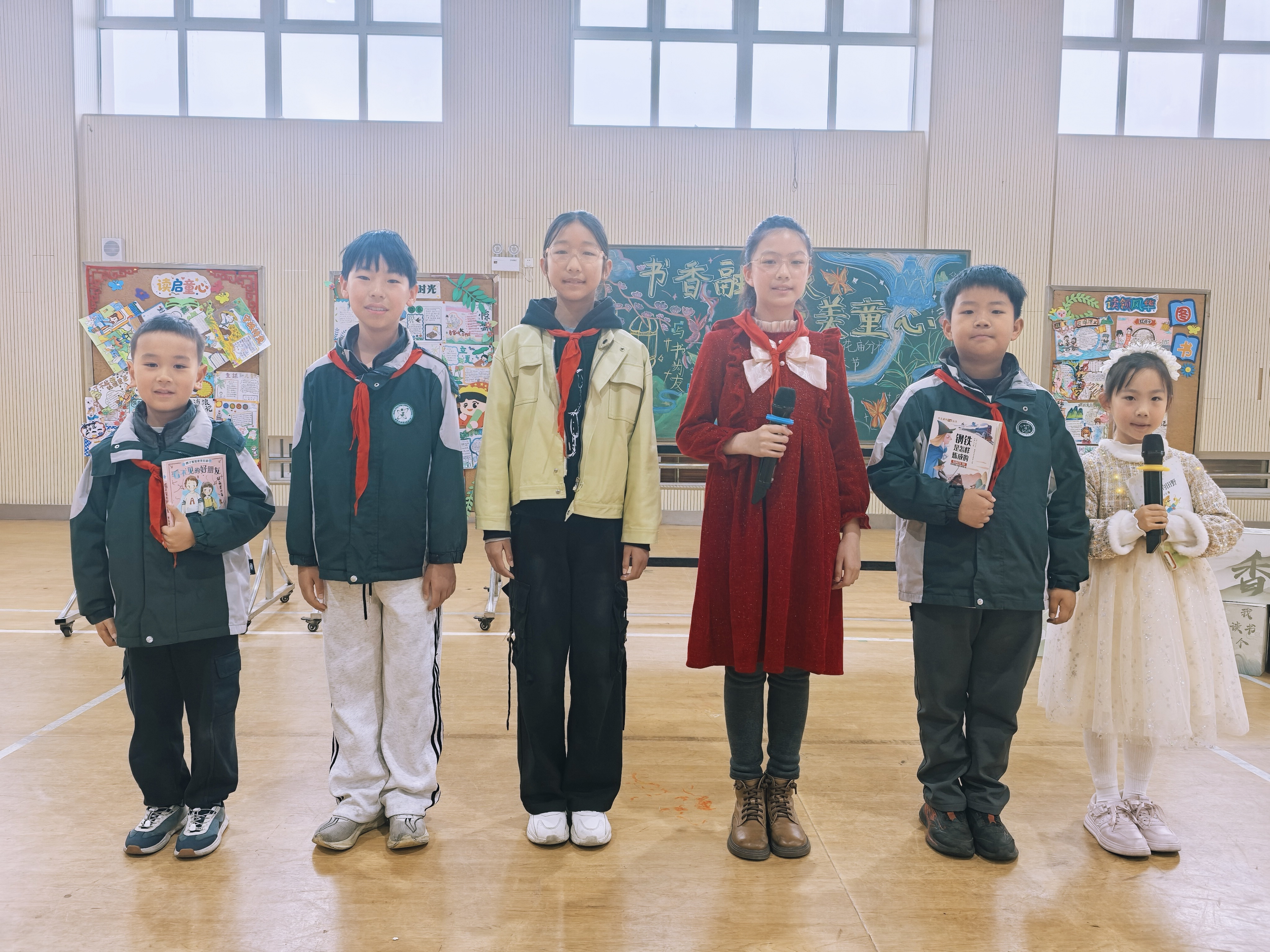 学生代表分享阅读心得(祝雯 摄)