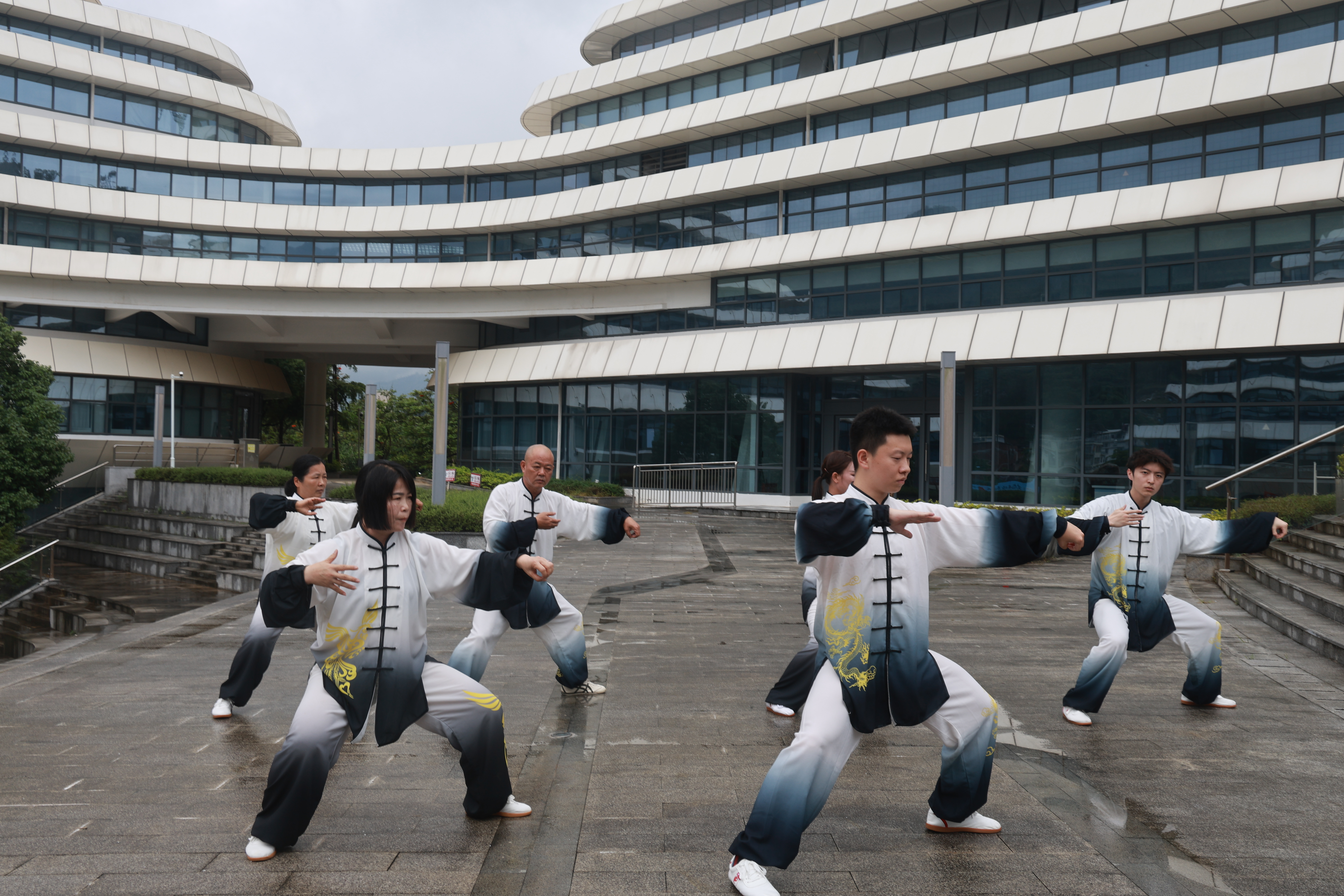 太极拳、八段锦现场表演(陈蕾 摄)