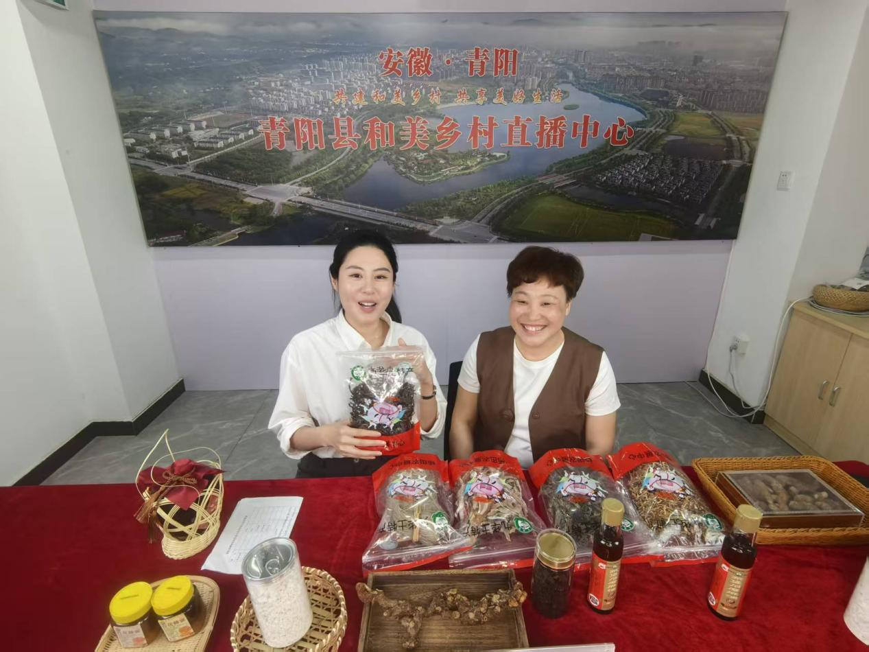 直播现场(杨倩 摄)
