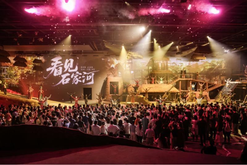 全国首部数字考古文旅实景剧《看见石家河》现场(刘银斌 摄)