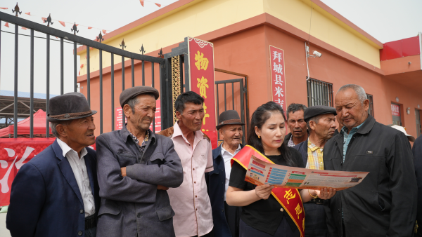 巡回宣讲现场(胡思别克·木探 摄)