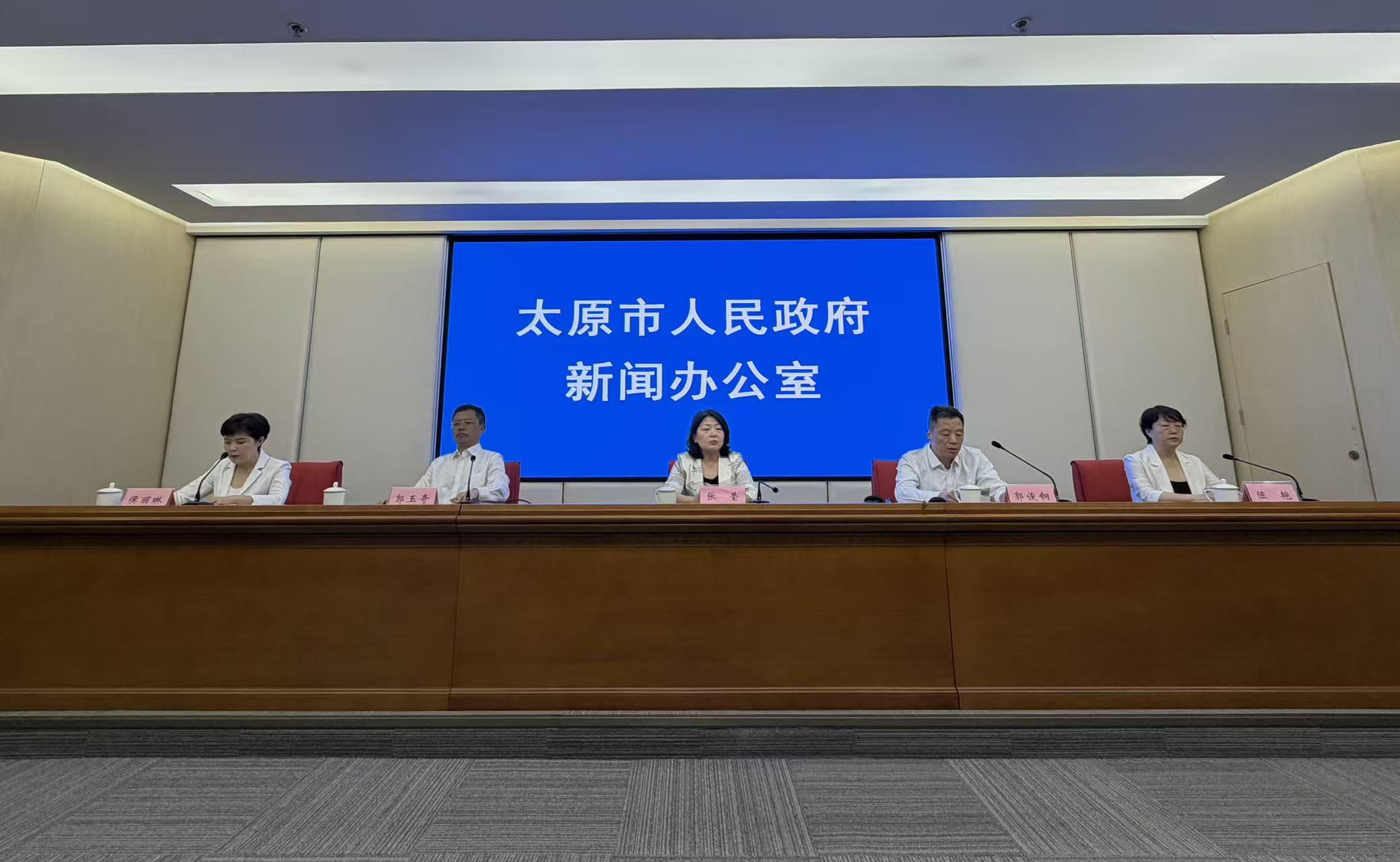 发布会现场(席兆平 摄)