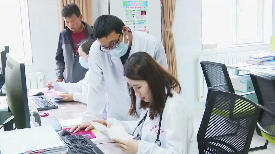 厦门大学组织医疗专家帮扶隆德县(李勇 摄)