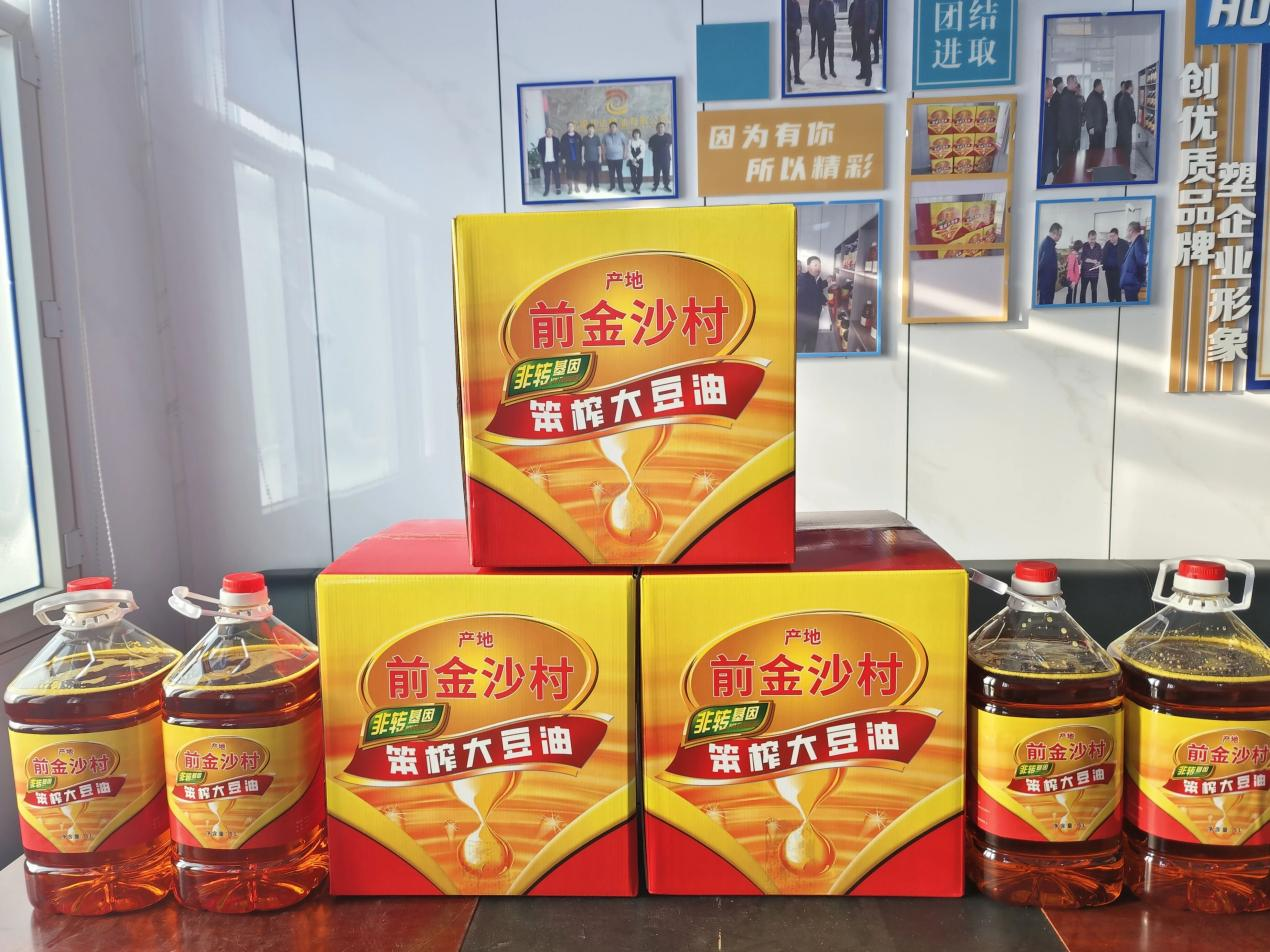 原生态笨榨豆油,传承百年古法工艺。(刘爽 摄)