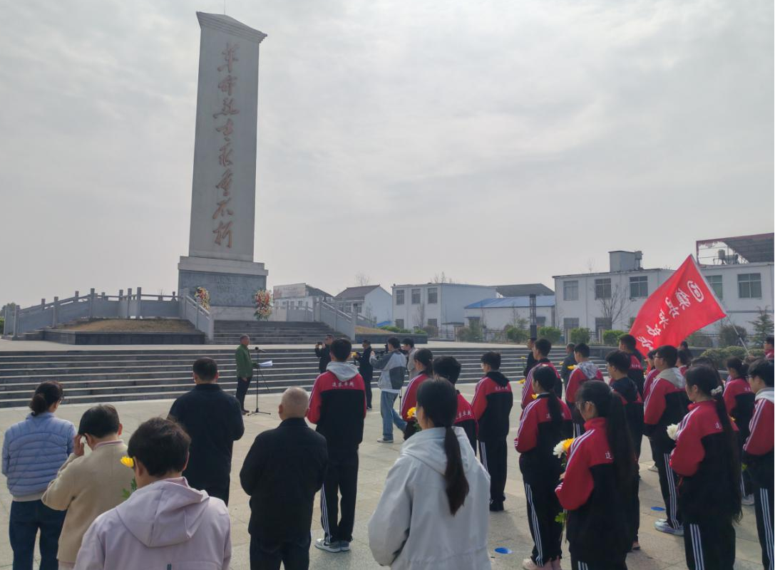 活动现场(单民主 摄)