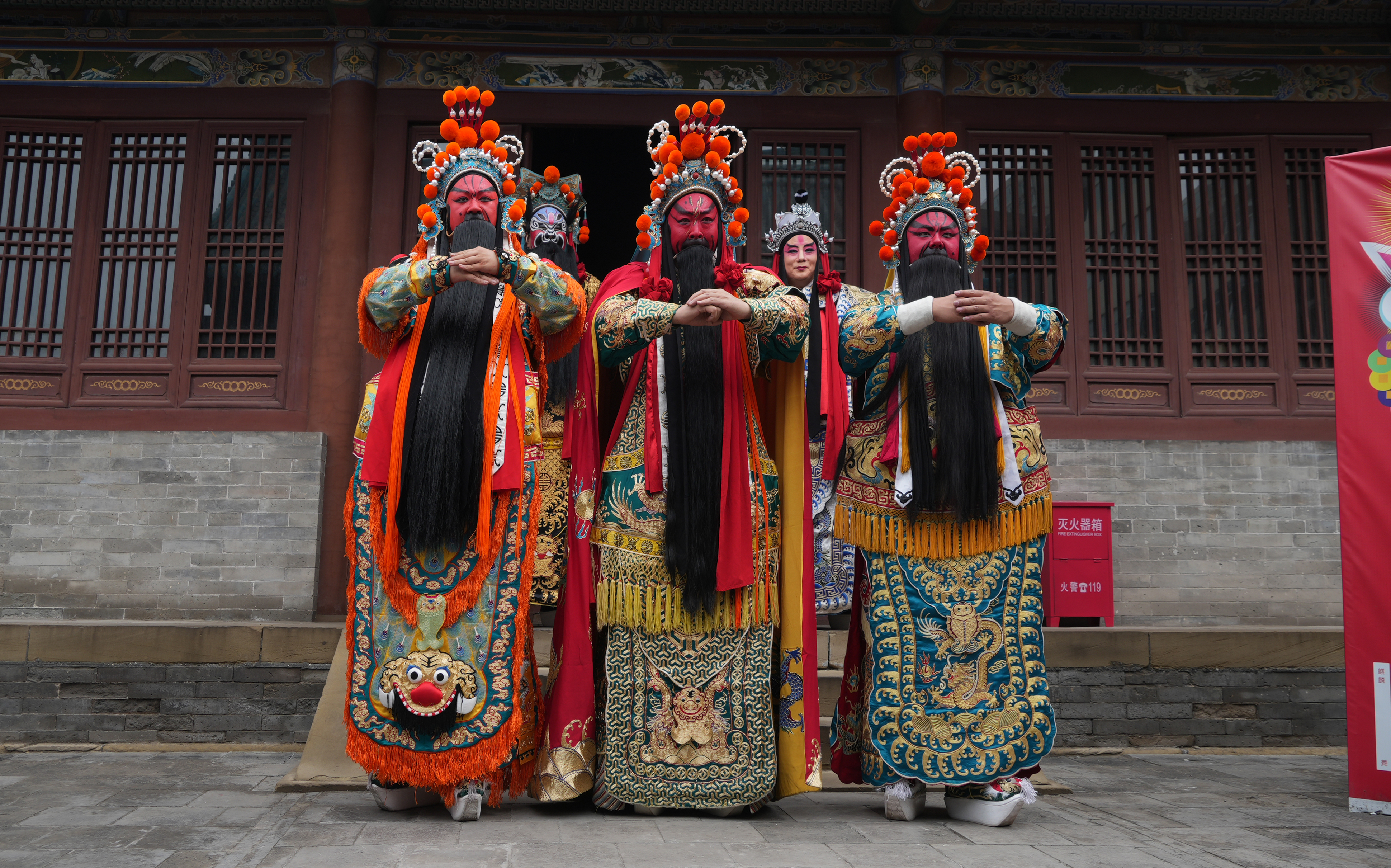 祈福仪式现场(席兆平 摄)