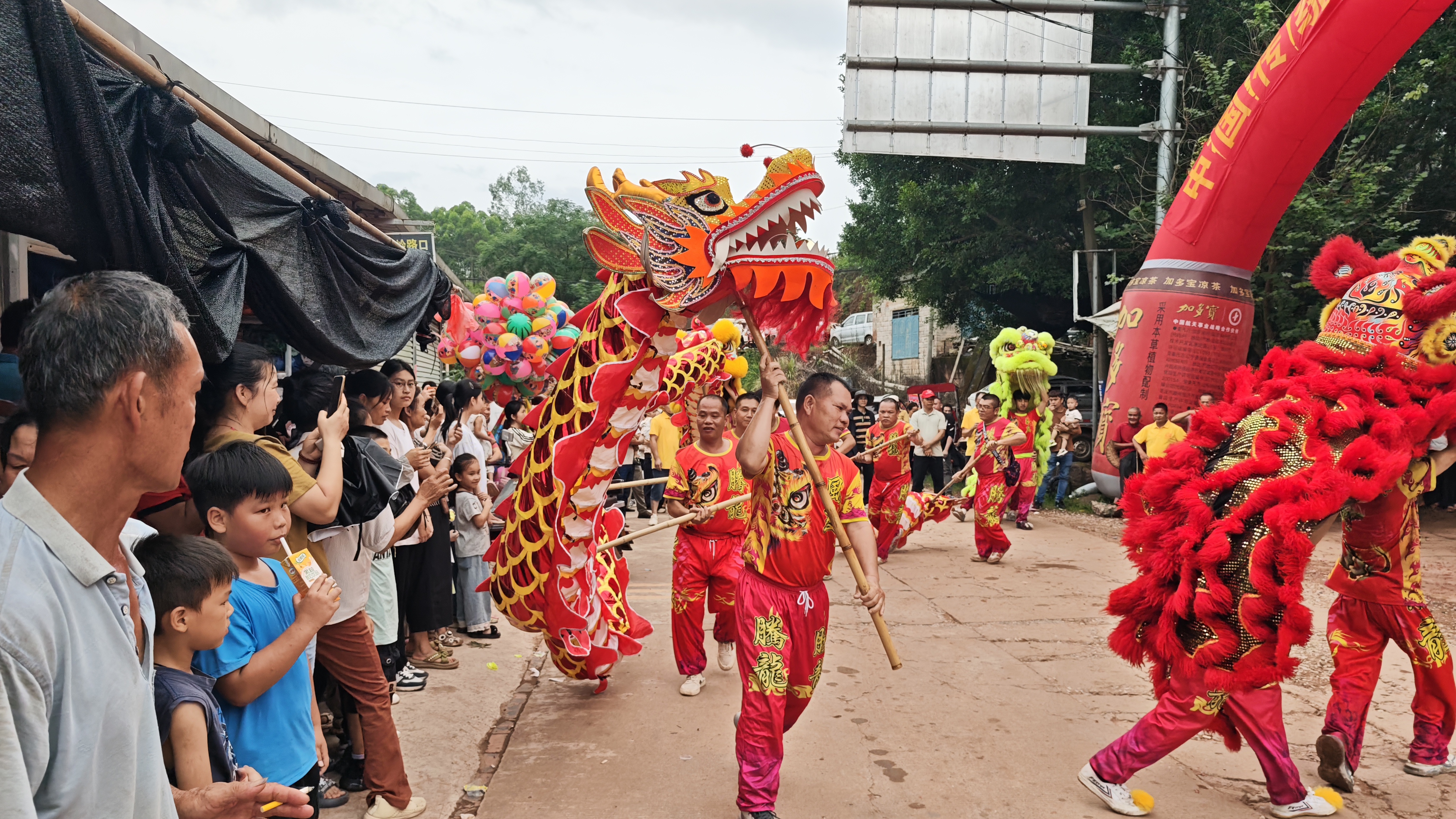活动现场(吴姚林 摄)