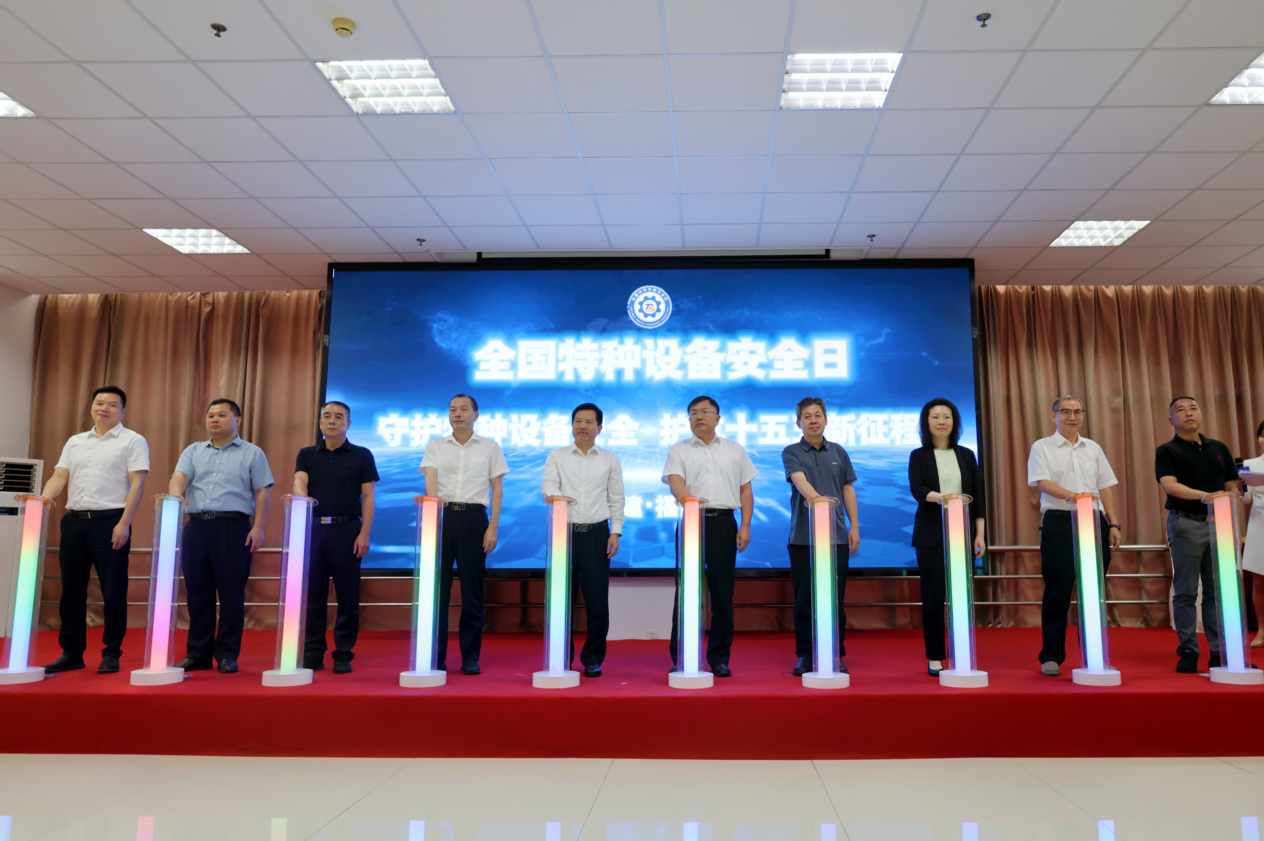 2026年“特种设备安全日”福建主会场活动在福建福州举办。(杨忠 摄)