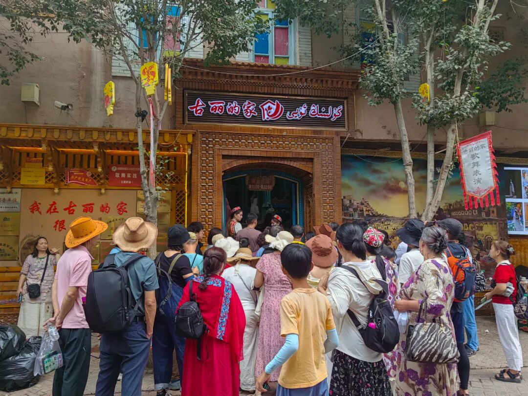 喀什古城景区“古丽的家”民宿 (雷木果 摄)