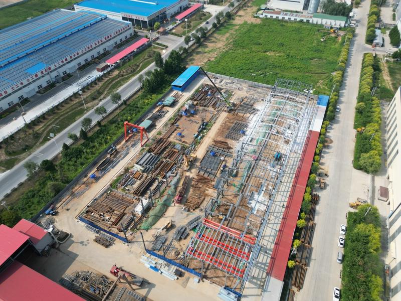 大项目建设如火如荼(刘影 摄)