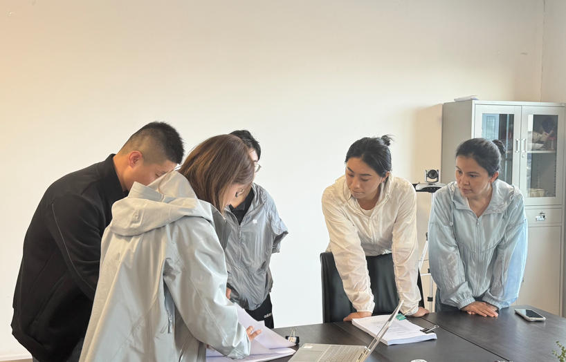 鸿展生物数字化转型试点城市验收(郭溆聪 摄)
