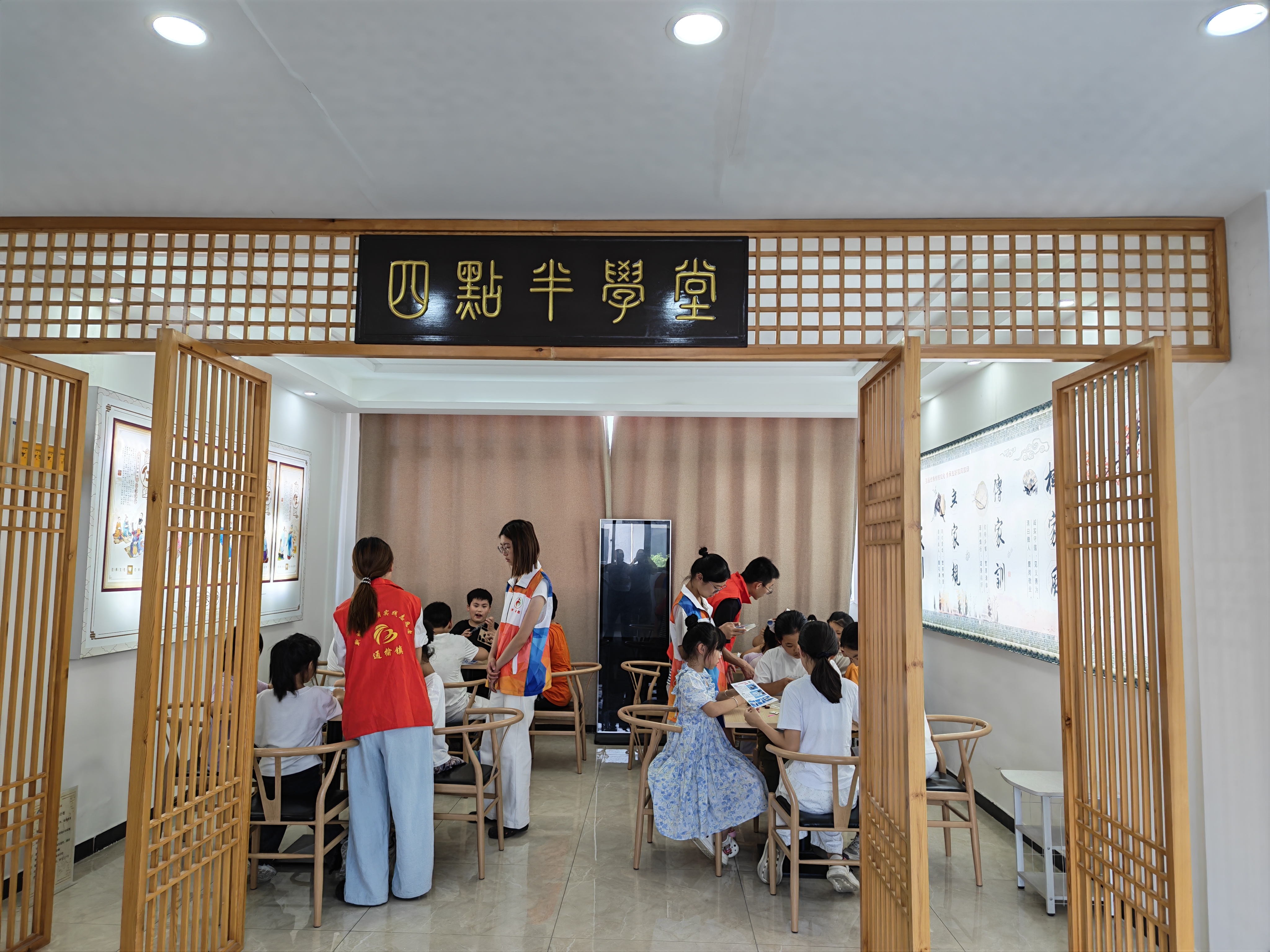 通榆镇农家书屋开设“四点半学堂”(黄古琴 摄)