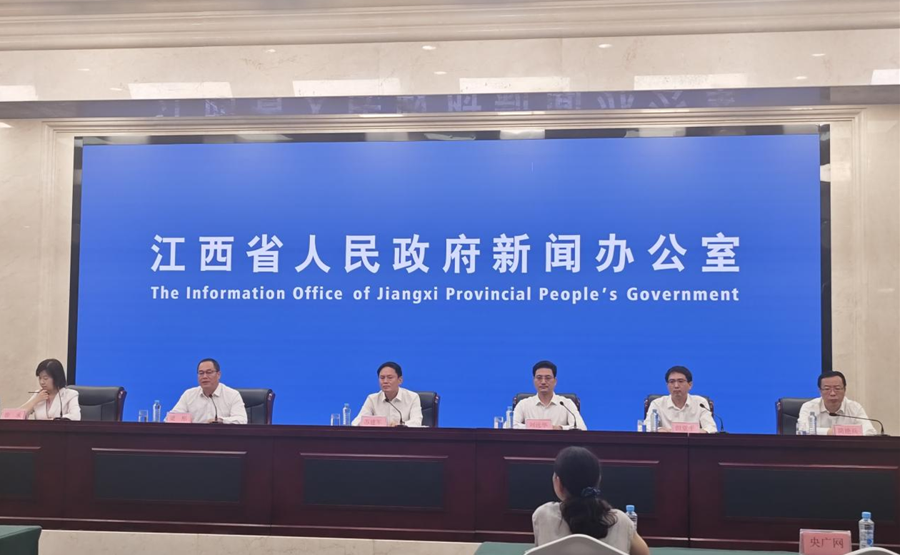 发布会现场(王若刚 摄)