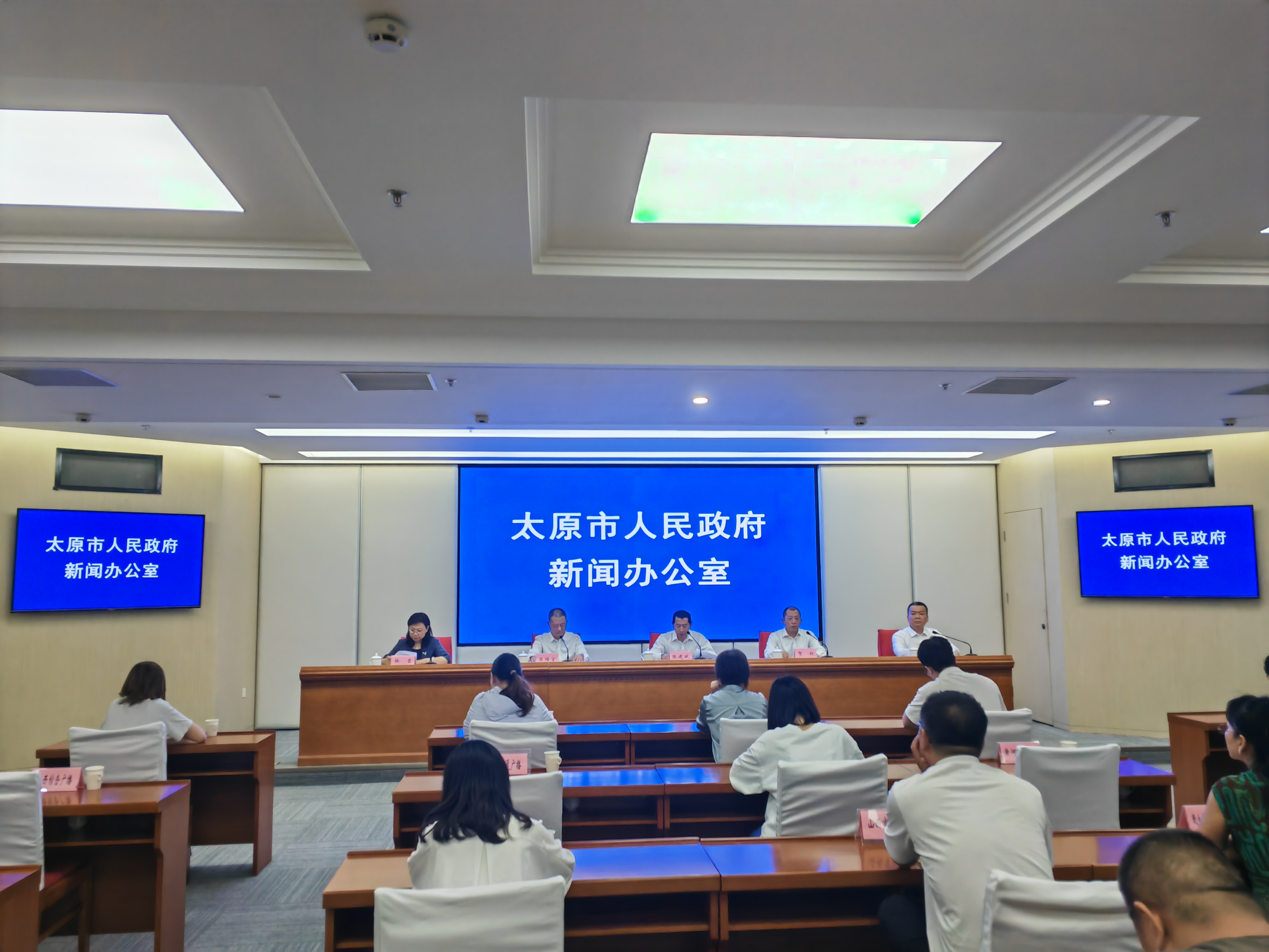 新闻发布会现场 (杜一铭 摄)