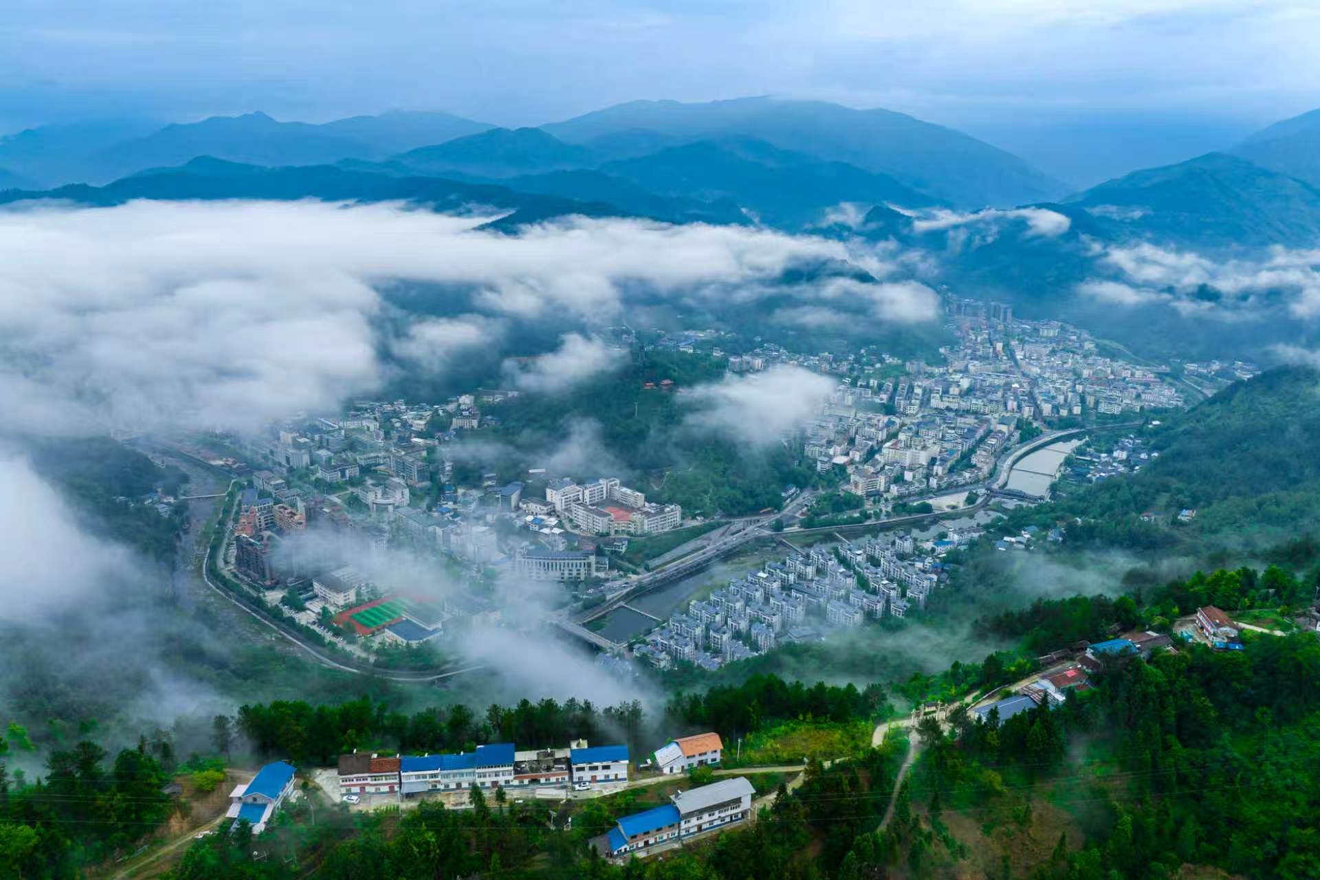 大美青川(鄢怀林 摄)