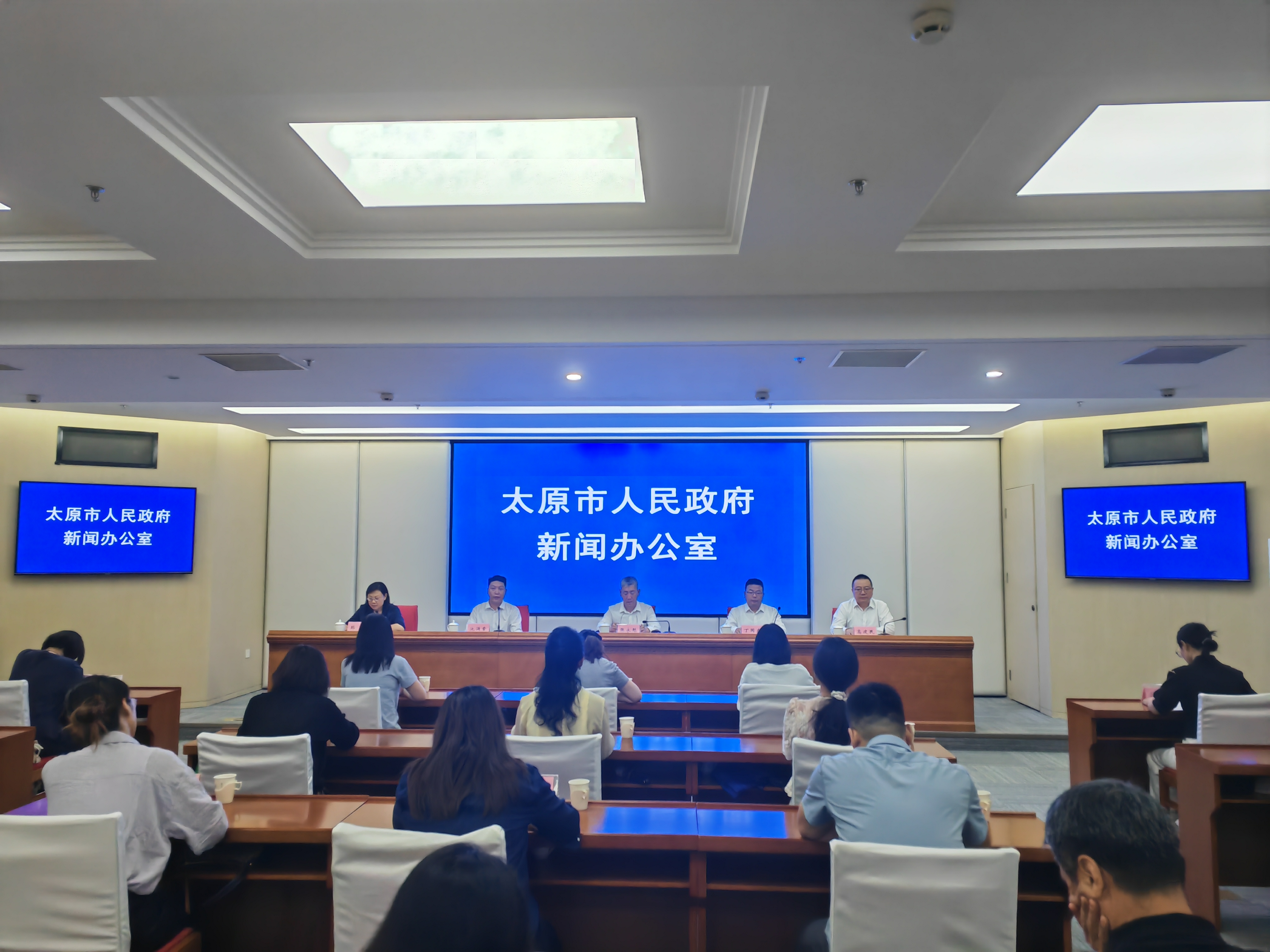 新闻发布会现场(周志敏 摄)