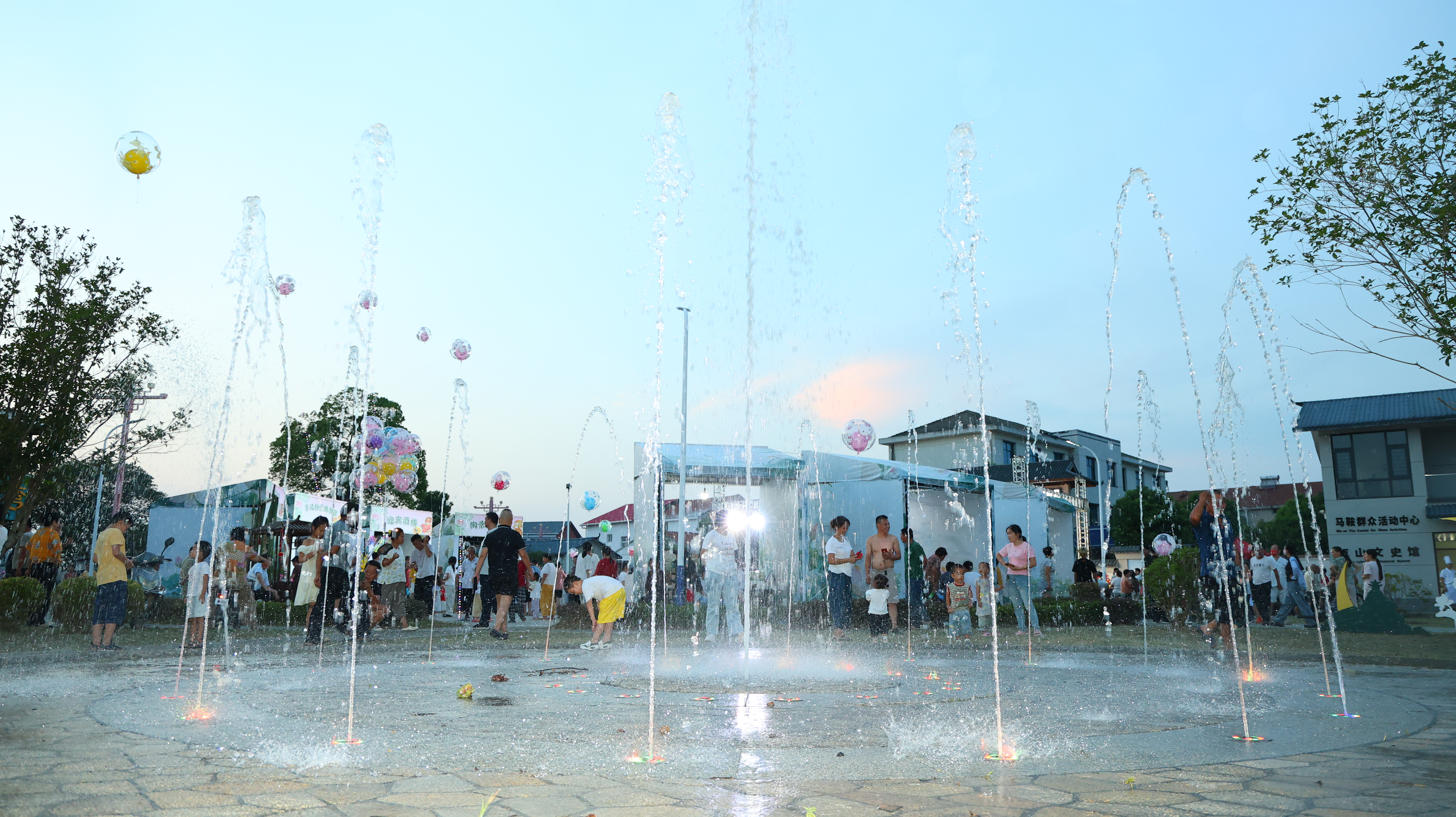马鞍乡甑山公园成为市民和游客的好去处(刘家 摄)