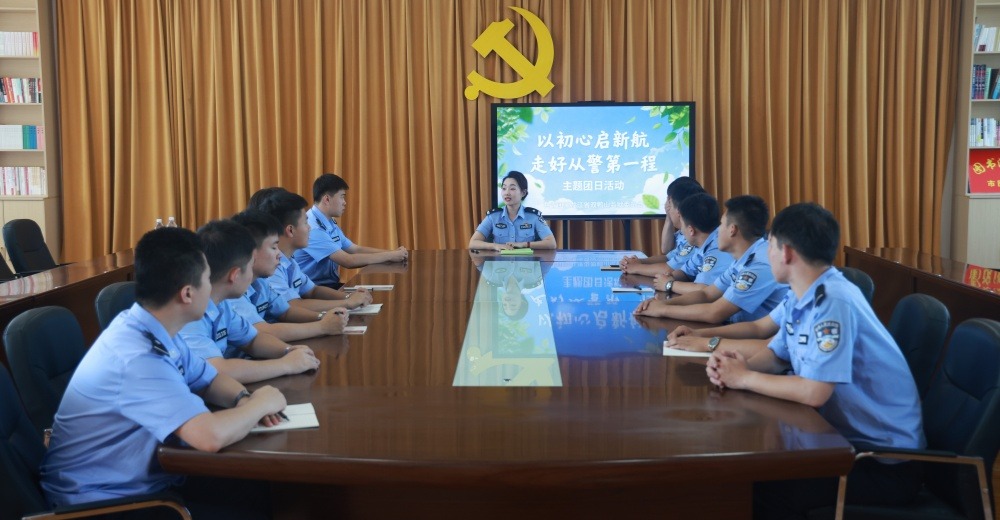 座谈交流面对面谈心(李思娆 摄)