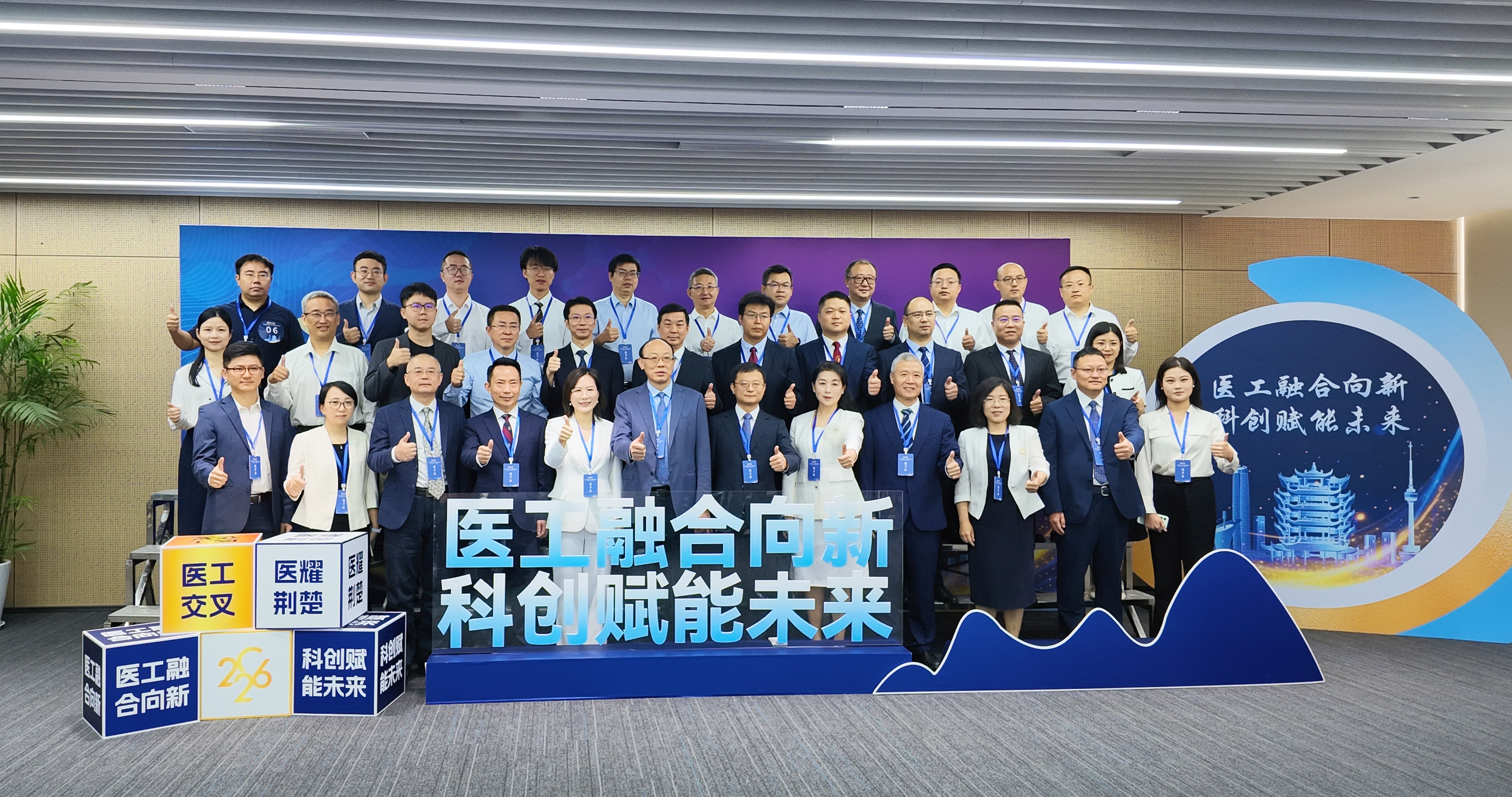复赛选手齐聚一堂(余惠玲 摄)